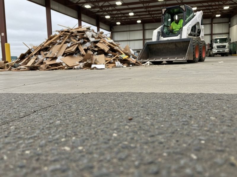 Distribution Floor Sweep Haul Modesto Ca